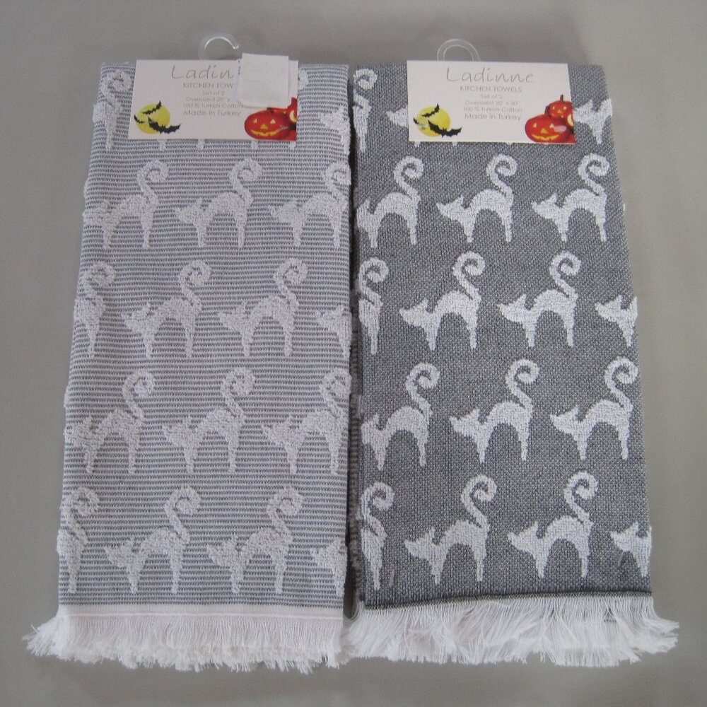 LADINNE SET OF 2 KITCHEN TOWELS HALLOWEEN MOTIF FRINGE 20 X 30 NIP
